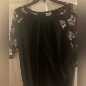 LuLaRoe Dracula quarter sleeve shirt